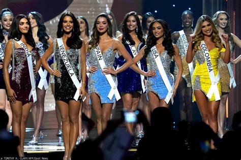 miss universe 2016 winner swimsuit.